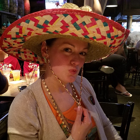 Meet your Posher, Brenda - Picture 3 of 4